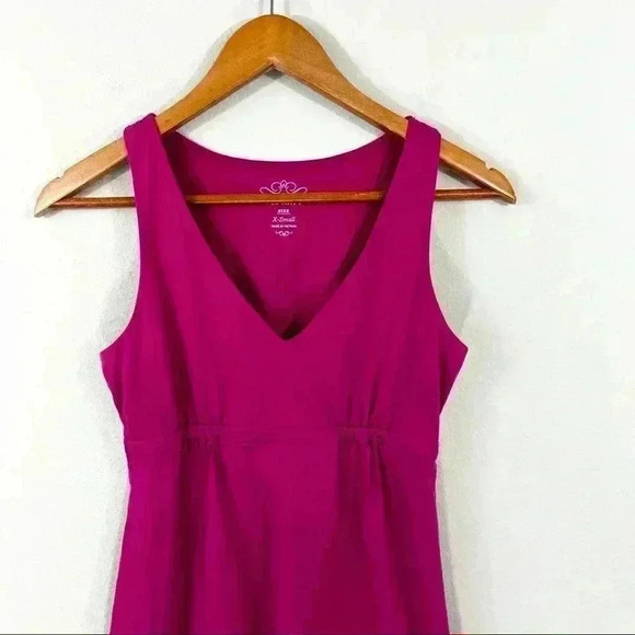 Old Navy fuschia cotton dress - Picture 2 of 3